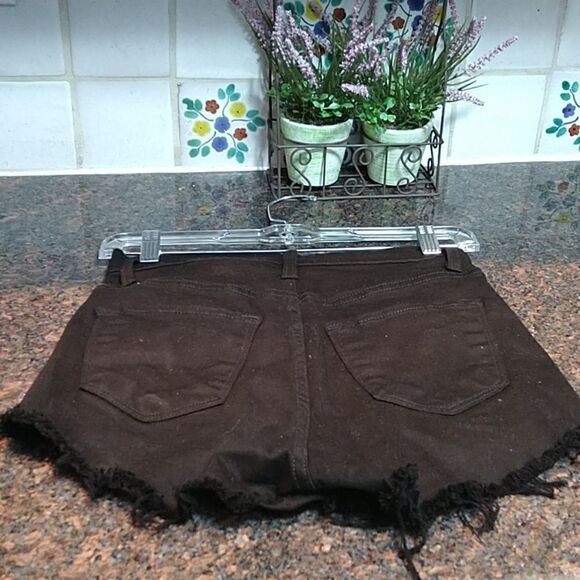 Vibrant MIU Distressed shorts and Free Baseball Ca - Picture 4 of 8